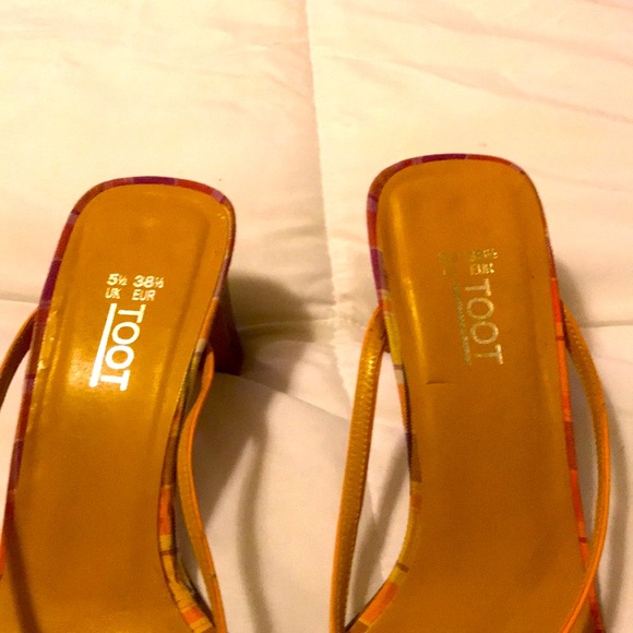 Toot Sandals, Size EU/ 38 1/2, US/ 8M. Multi Color Leather straps very unique. - Picture 3 of 7